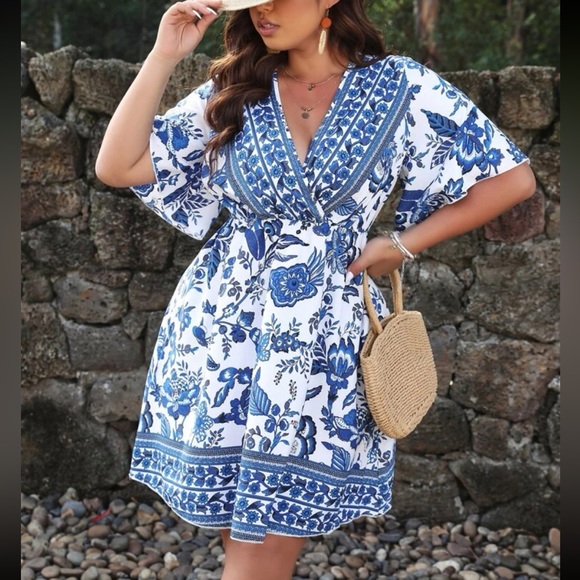 Boho Plus Size Floral Print Butterfly Sleeve Dress White Blue - Picture 2 of 7
